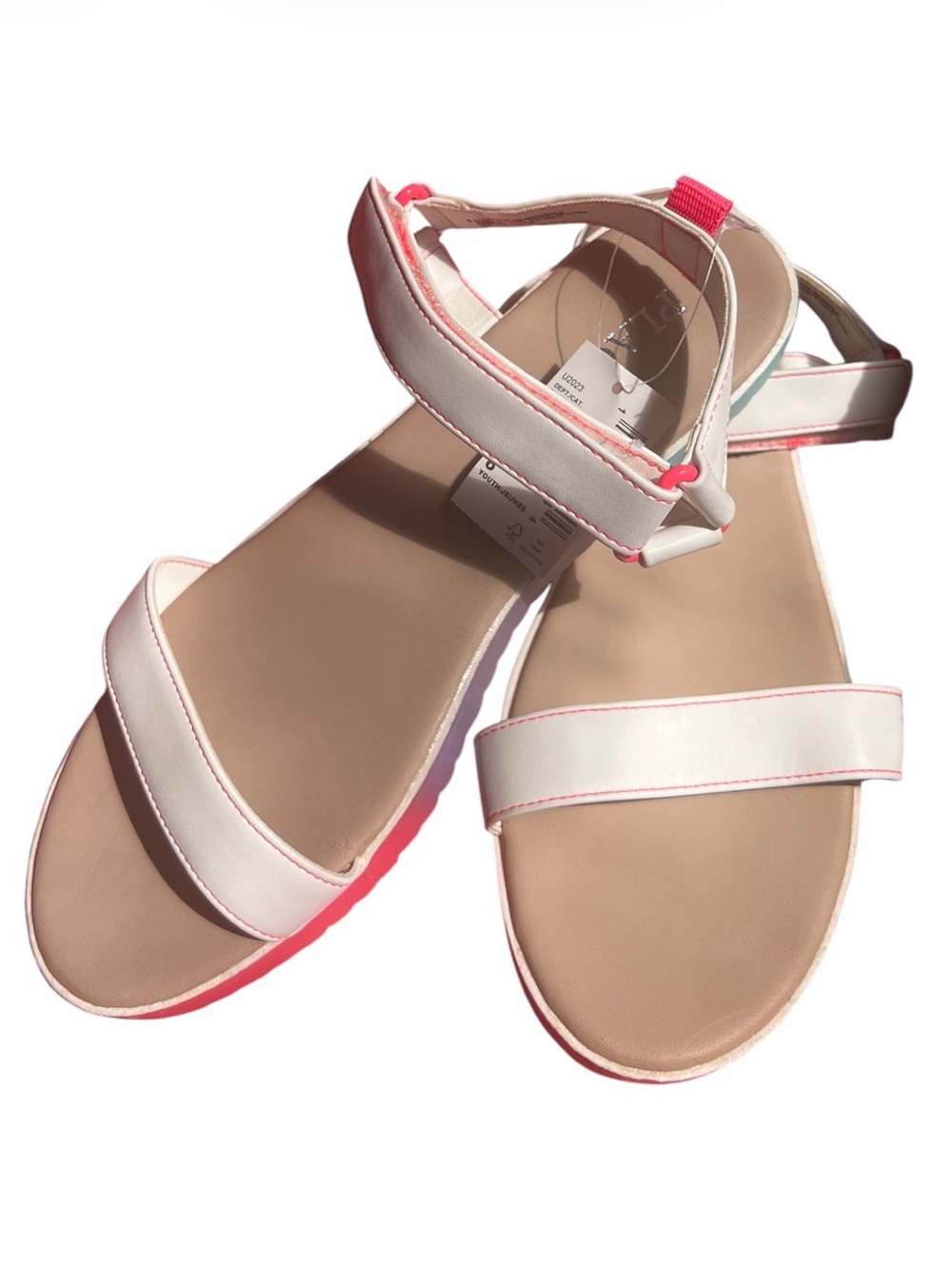 The Children's Place White Sandals with Pink Accent Trim Size 6 Youth